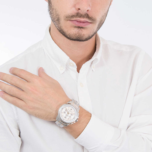 Orologio-uomo-Maserati-linea-Royale-cronogravo-movimento-a-quarzo-R8873637002-2