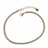 Bracciale Tennis donna NB Gioielli BRNBTNG  realizzato in argento 925% dorato e decorato con cristalli bianchi. La chiusura è a moschettone. 