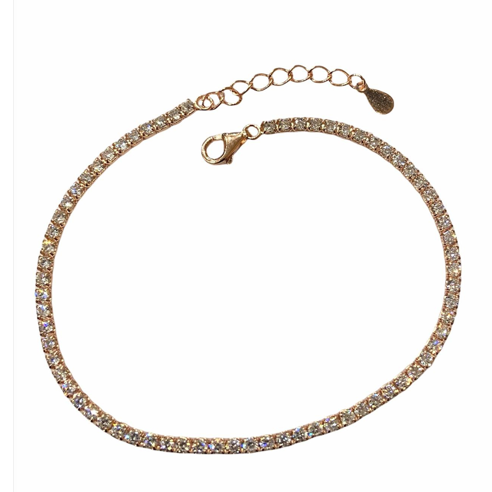 Bracciale-Tennis-donna-NB-Gioielli-BRNBTNGá Bracciale Tennis donna NB Gioielli BRNBTNG realizzato in argento 925% dorato e decorato con cristalli bianchi. La chiusura è a moschettone.